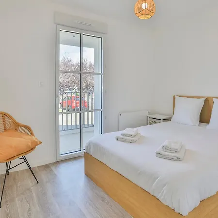 Neuf A 5 Minutes A Pied De La * ברבטרה